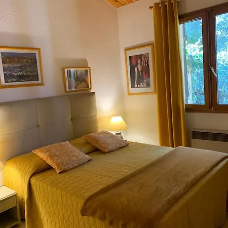 Hameau De Piscia * 포르토베쉬오